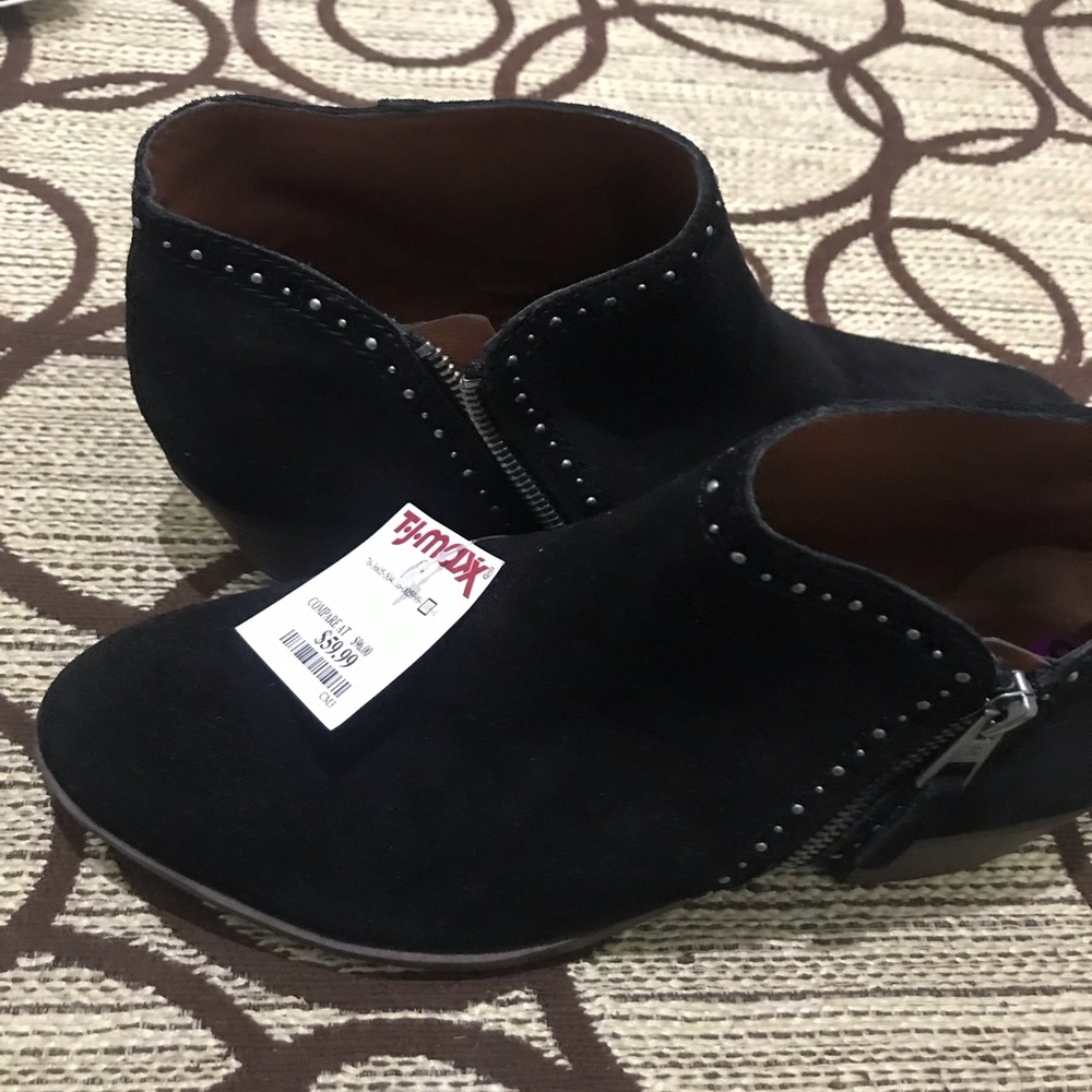 Ankle booties